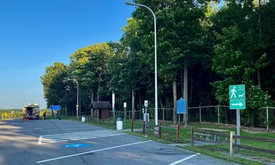 Parking area (aka "text stop") on NYS Thruway EB @ MM 353.1, Victor, New York - 20210831 - 02