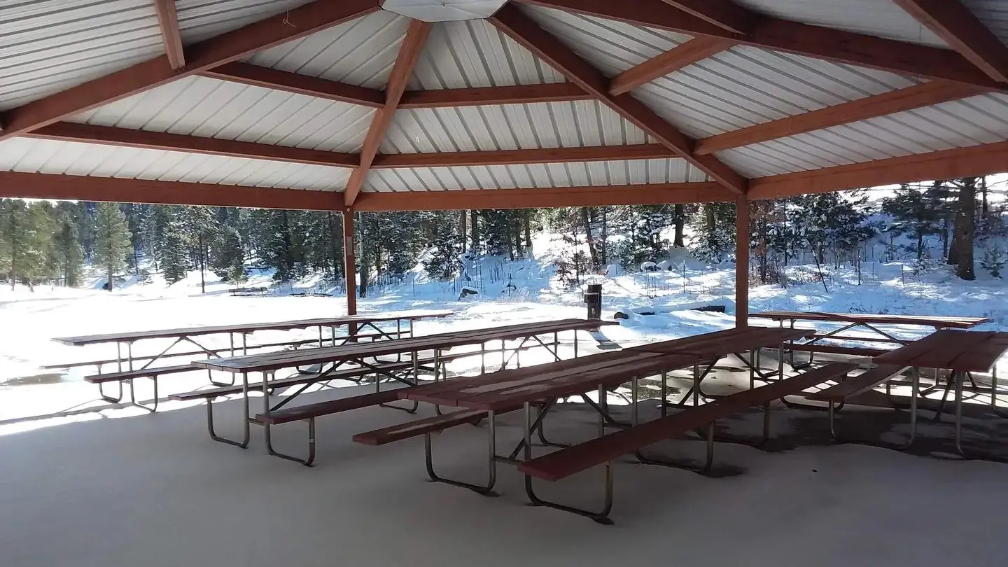 Lower Fir Group Area: pavilion/picnic area