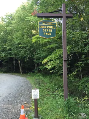 2017-09-11 08 51 09 Sign at the main entrance to Underhill State Park in Underhill, Chittenden County, Vermont