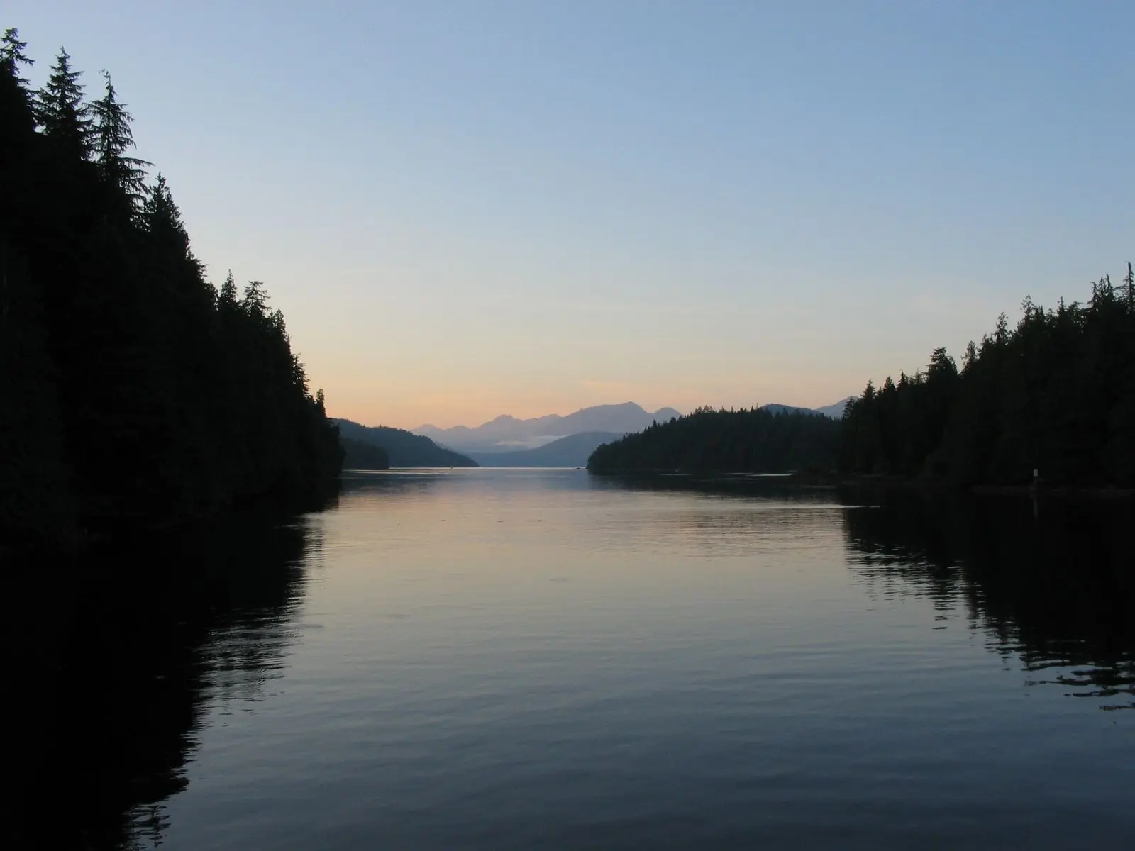 Photo of Flores Island Park
