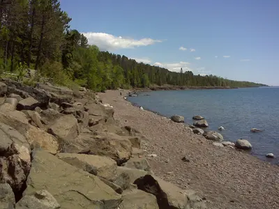 LakeSuperiorShorelineInMinnesotaNearGrandMarais