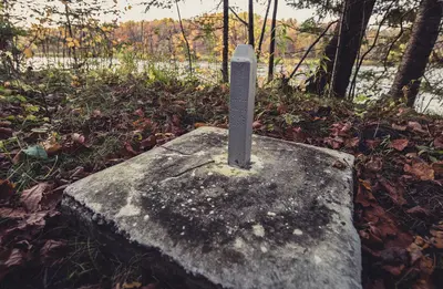 International Boundary Commission US-Canada Border Reference Monument (36871968474)
