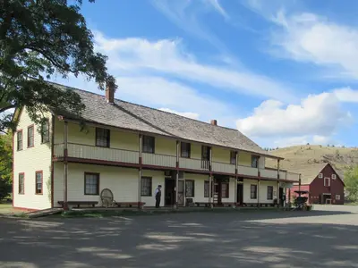 Hat Creek House