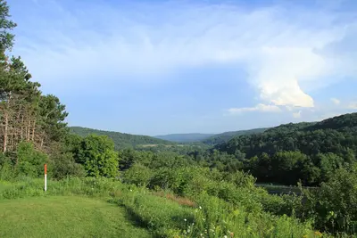 View from the Sharon rest stop on I-89 Northbound in Vermont - panoramio