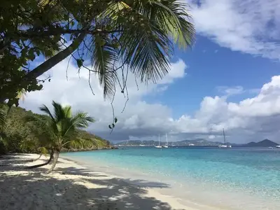 Saloman Beach with white sand beaches and blue waters.