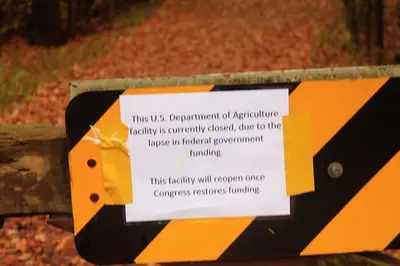 Government Shutdown Notice at Blueberry Fee Camping Area (10497822866)