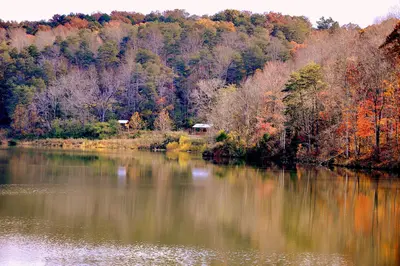 Lake at Dahlonega Georgia - panoramio