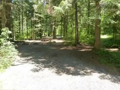 Mokins Bay Campground