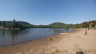 Plage du lac Stukely (Parc national du Mont-Orford)