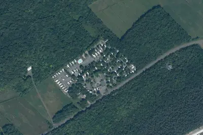 Camping au sous-Bois du Campeur