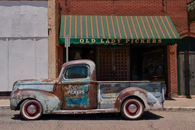 Old Lady Pickers, Lowell AZ