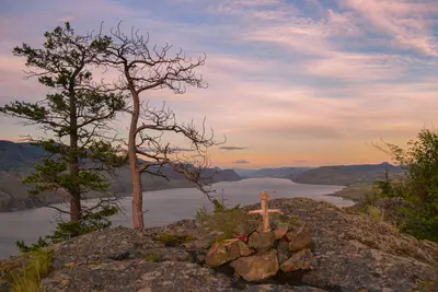 Kamloops Lake 3 (15900428620)