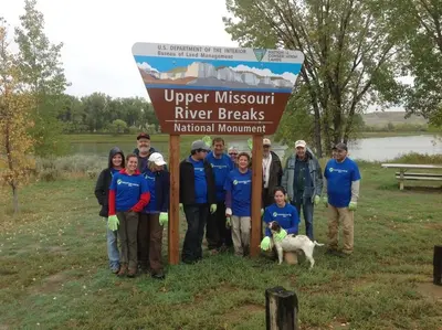 NPLD Volunteers at Coal Banks Landing in the Upper Missouri River Breaks National Monument. (15414063882)