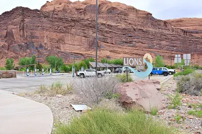 Lions Park parking lot Moab UT 2025-05-18 11-19-36 1