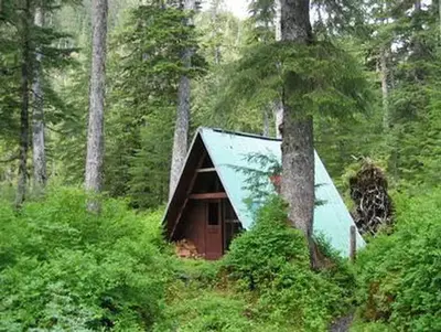 Davidof lake cabin1