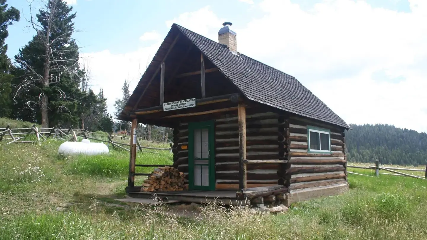 Antone Cabin1