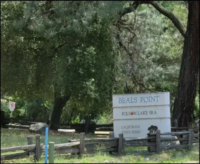 Beals Point entrance - panoramio