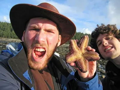 Sea Star Attack - Flickr - GregTheBusker