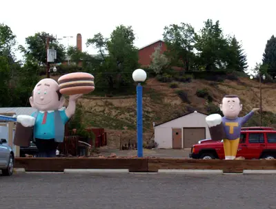 Fiberglass Giants at the A^W Family Restaurant and Bowling Center - panoramio