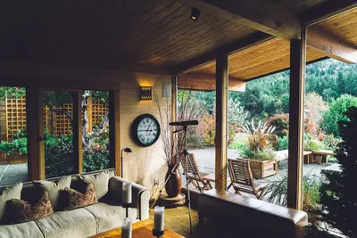 Tu Tu' Tun Lodge, Gold Beach, United States (Unsplash)