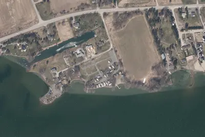 Ray's Cottages & Camping