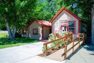 Dayville City Hall, Dayville - DPLA - 7b39ebaaf2012b7a91ba9a52f9f8bb4f