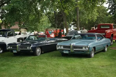 1968 Pontiac Catalina Hardtop & Convertible (27783224783)