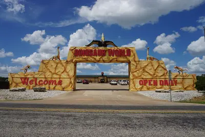 Glen Rose August 2017 29 (Dinosaur World)