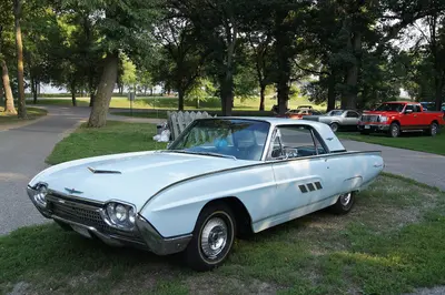 63 Ford Thunderbird (9884798684)