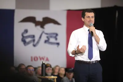 Pete Buttigieg (49382466781)