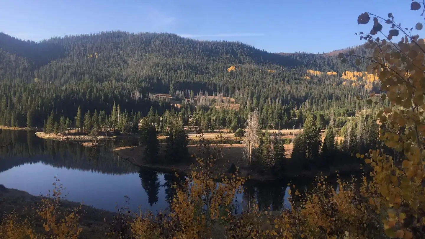 Hahns Peak Lake Campground nd Day Use Area view from drive in