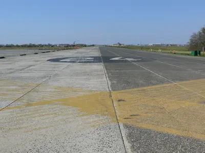 Runway 24 Floyd bennett Field