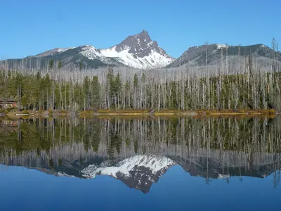 Three Fingered Jack from Round Lake 2