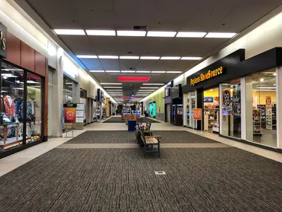 Anchorage mall (40131143970)
