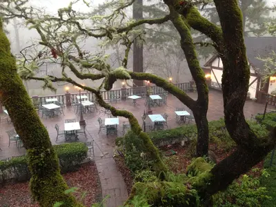 Benbow Inn patio