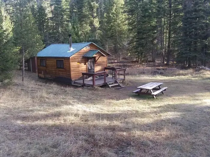 douglas cabin3