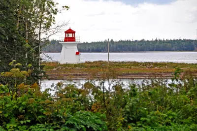 Lighthouse DGJ 4968 - River Bourgeois (Inlet) Lighthouse (6478799761) (2)