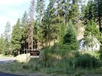 Sunshine Guard Station
