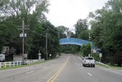 PA 832 sb at Ravine Flyer II overpass, June 2024