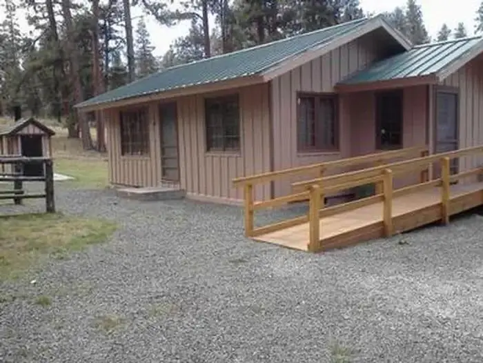 Deer Creek Guard Station Cabin