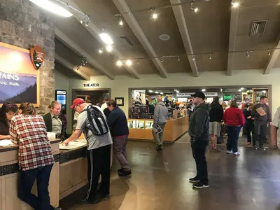 Sugarlands Visitor Center, March 2018--Andrea Walton (40383946274)