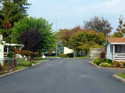Tower Park Village - panoramio