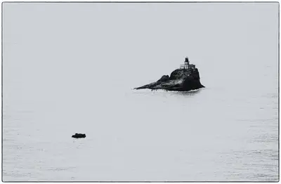 Lighthouse Rock (26598491181)