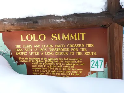 Lolo Summit Sign
