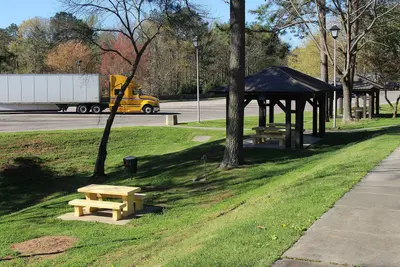 Picnic shelters, Alabama Welcome Center (Cleburne County)