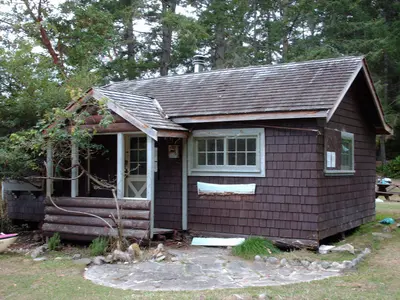Old Connover Cove Cabin - panoramio