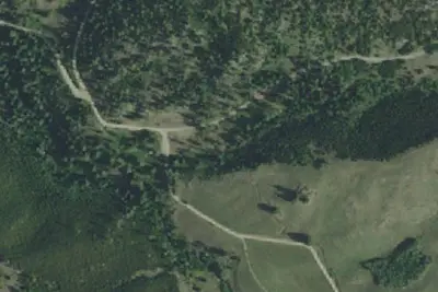 Crystal Creek Rd 4017 001c