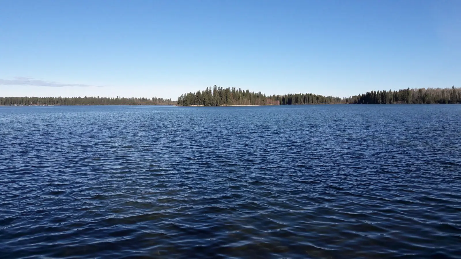 Photo of Crimson Lake Provincial Park