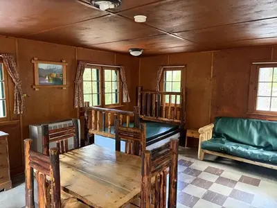 Cottonwood Cabin bedroom
