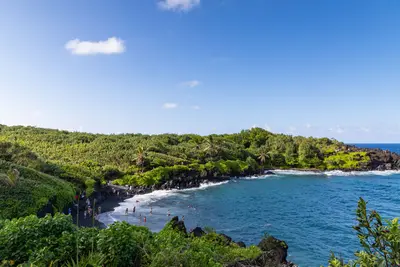 Waianapanapa black sand beach Maui Hawaii Road to Hana (43923399650)